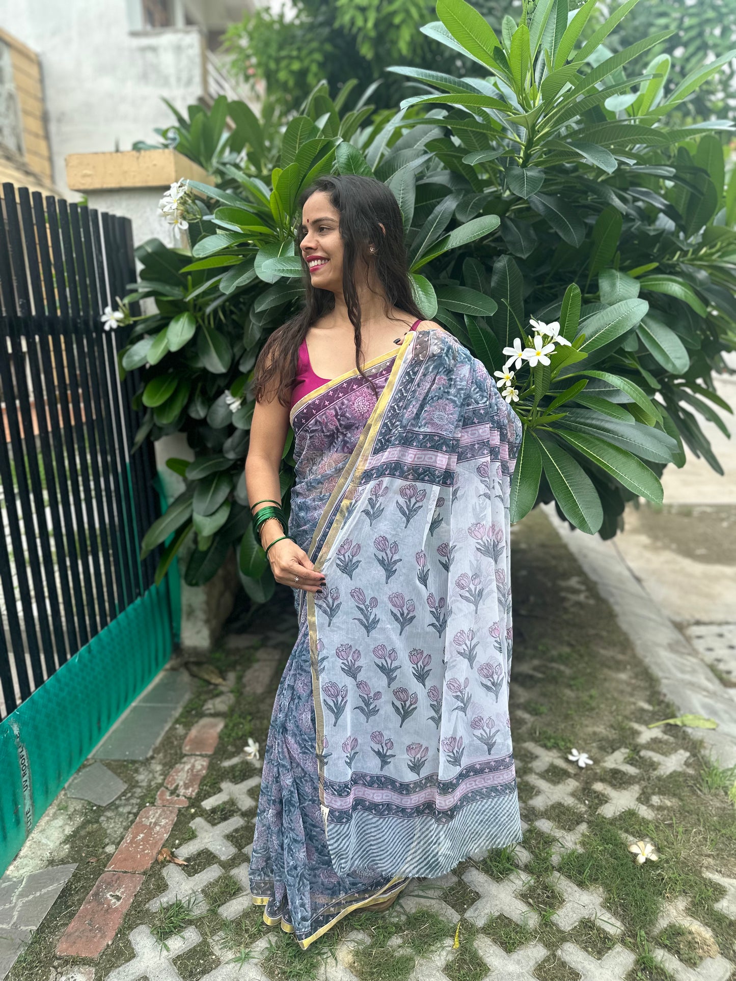 Florina Flowy Chiffon Saree