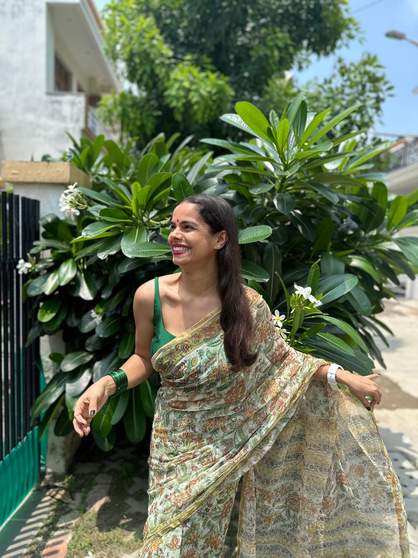 Primrose Flowy Chiffon Saree