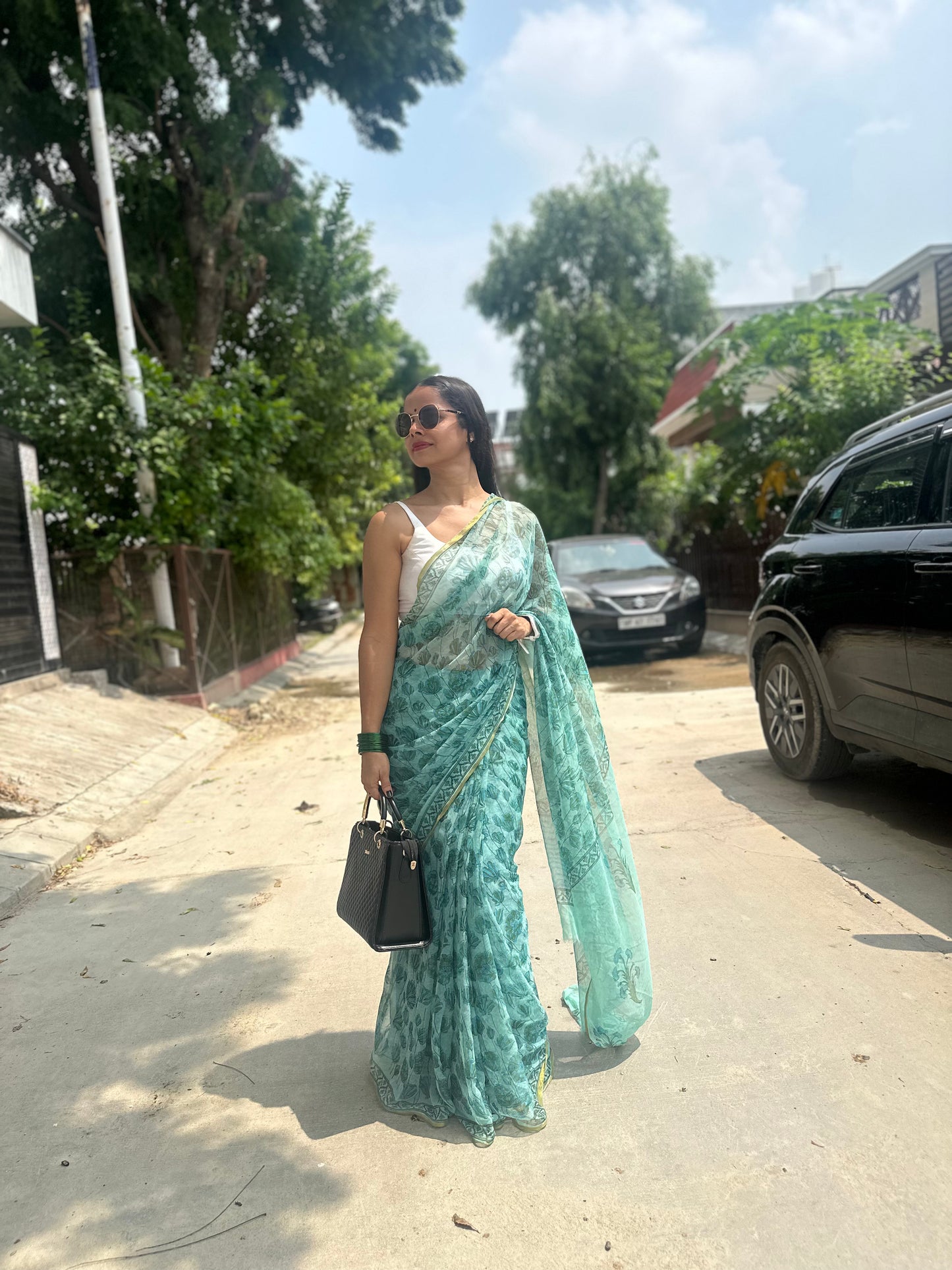 Magnolia Flowy Chiffon Saree