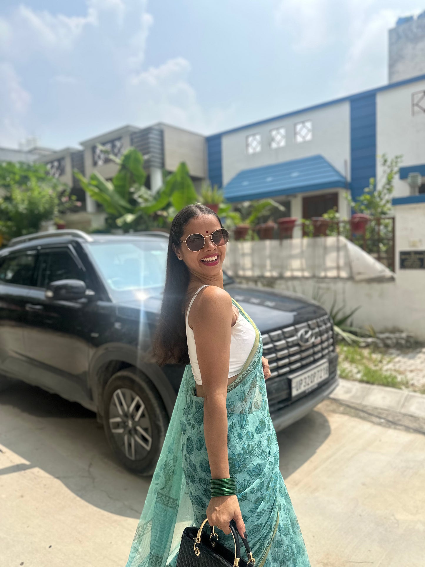 Magnolia Flowy Chiffon Saree