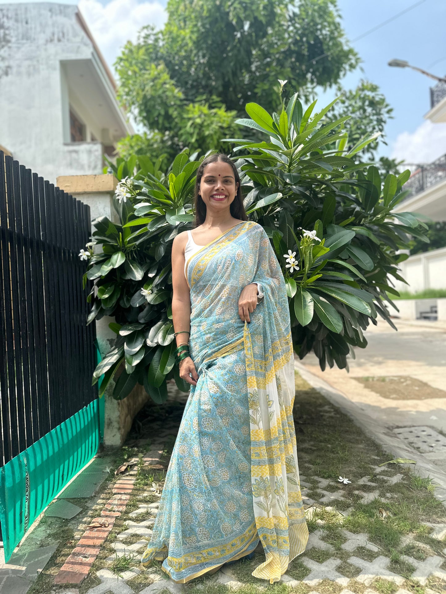 Bloom Flowy Chiffon Saree
