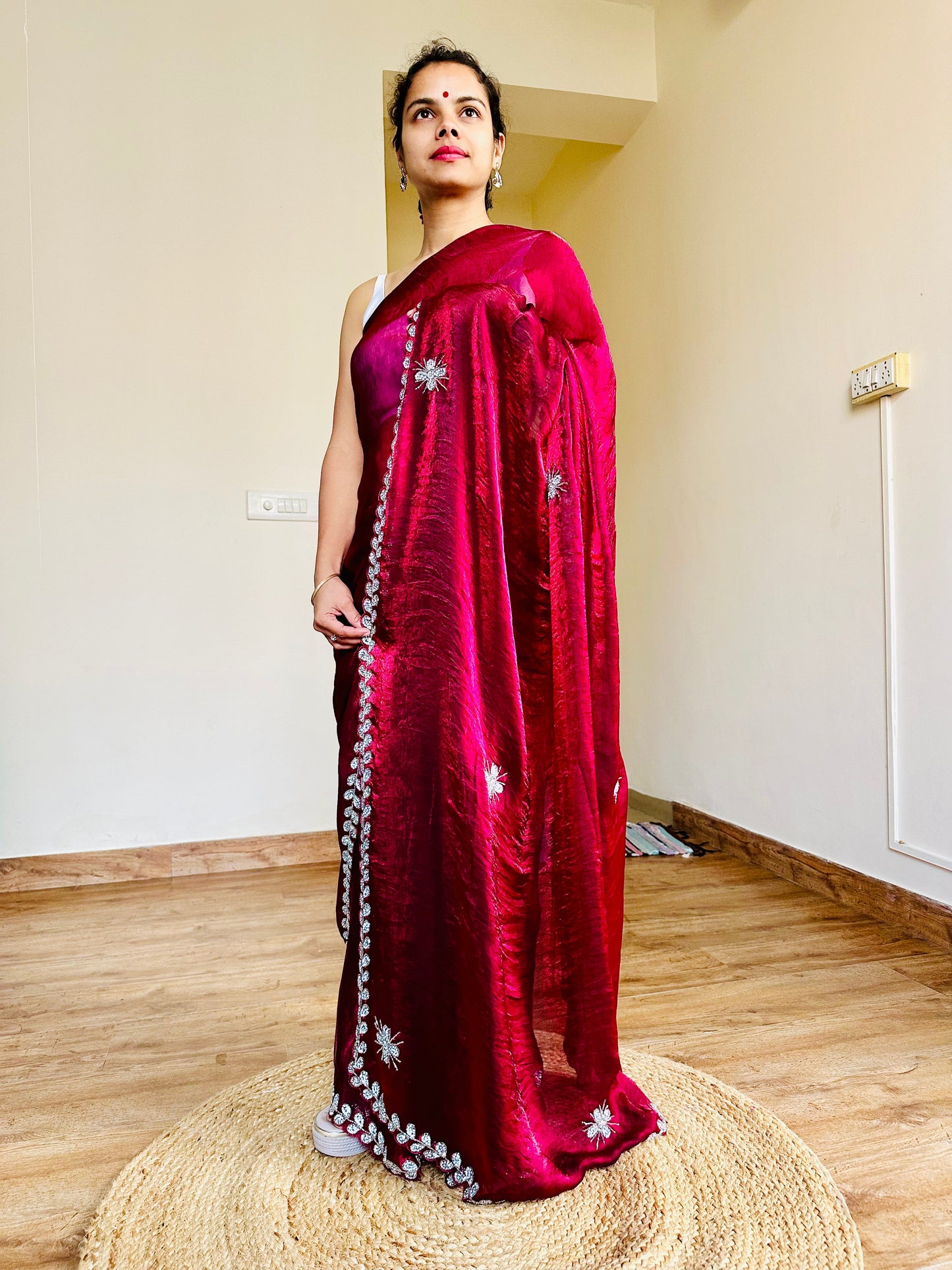 Diva Hand Work Tissue Saree