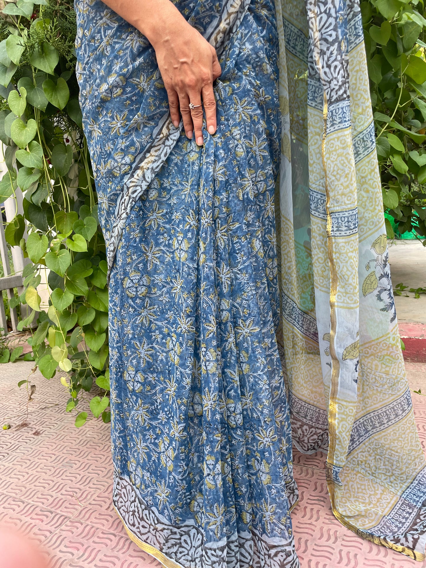 Dahlia Flowy Chiffon Saree
