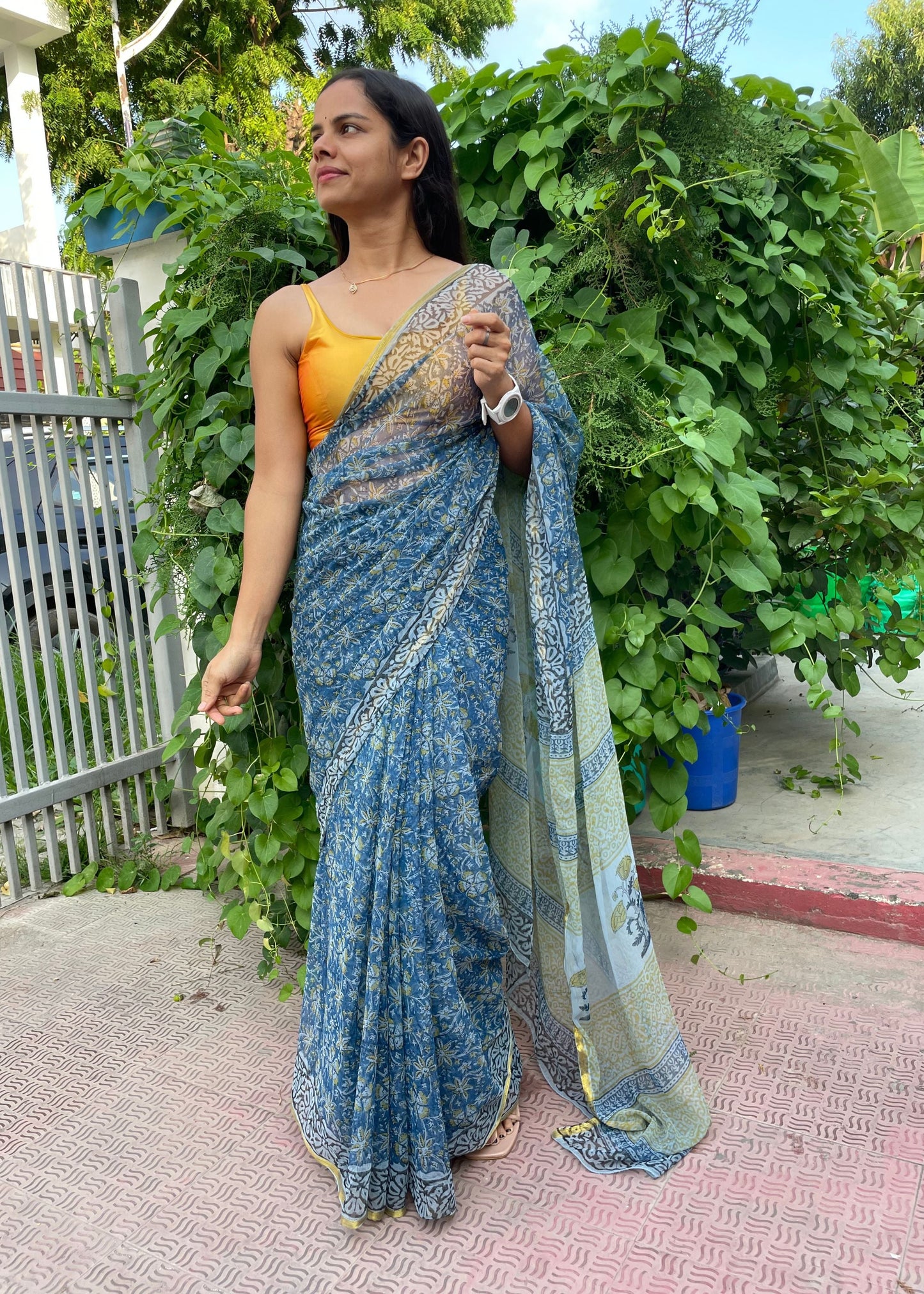 Dahlia Flowy Chiffon Saree