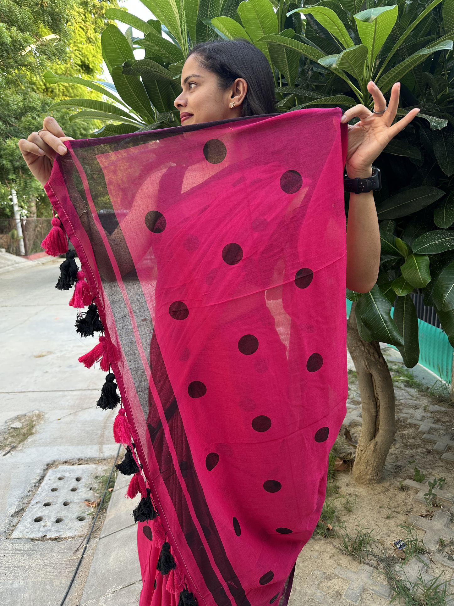 Rani Pink Manjari Polka Mul Saree