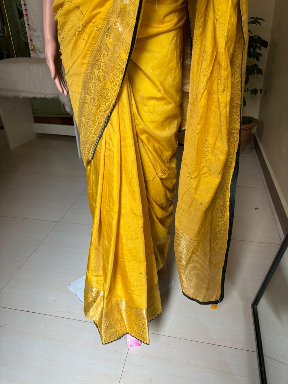 Pink Mannat Contrast Blouse Saree